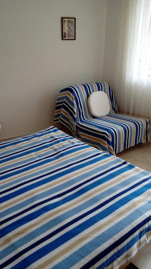 Guest House Roza Vrboska Εξωτερικό φωτογραφία