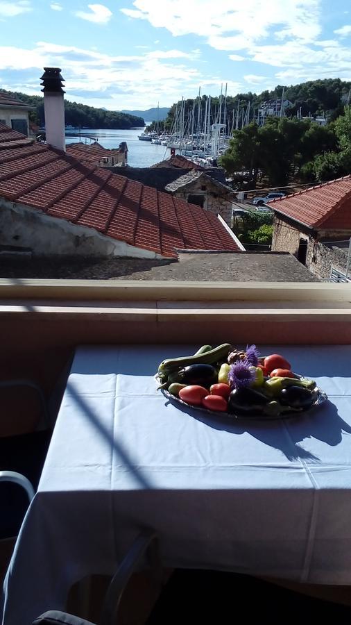 Guest House Roza Vrboska Εξωτερικό φωτογραφία