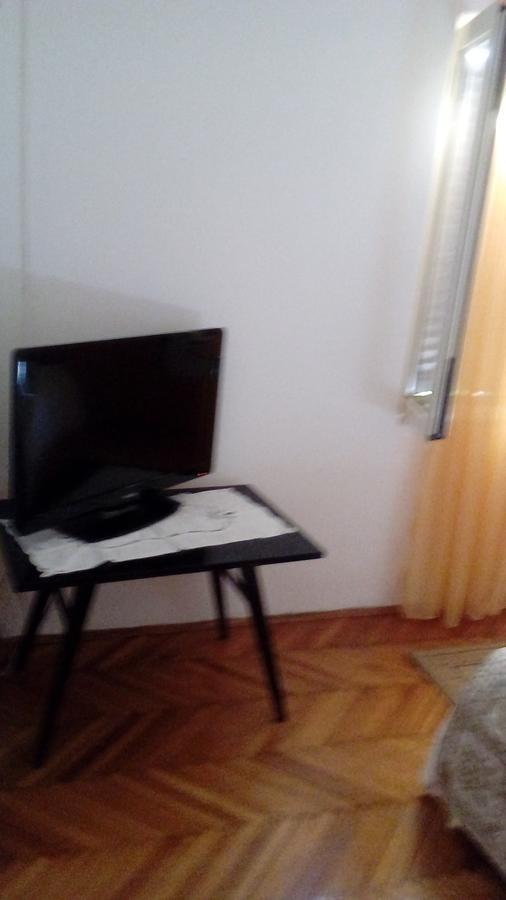 Guest House Roza Vrboska Εξωτερικό φωτογραφία